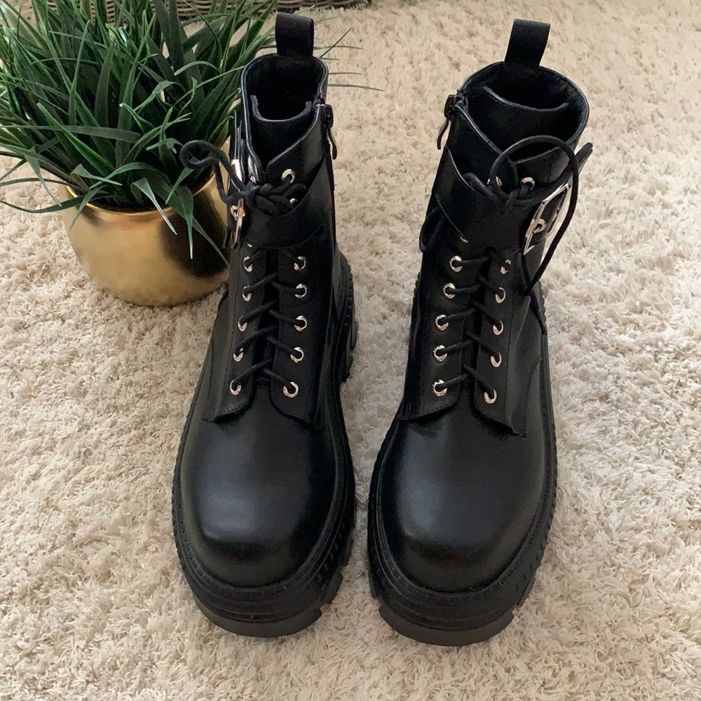 Black Booties Trend